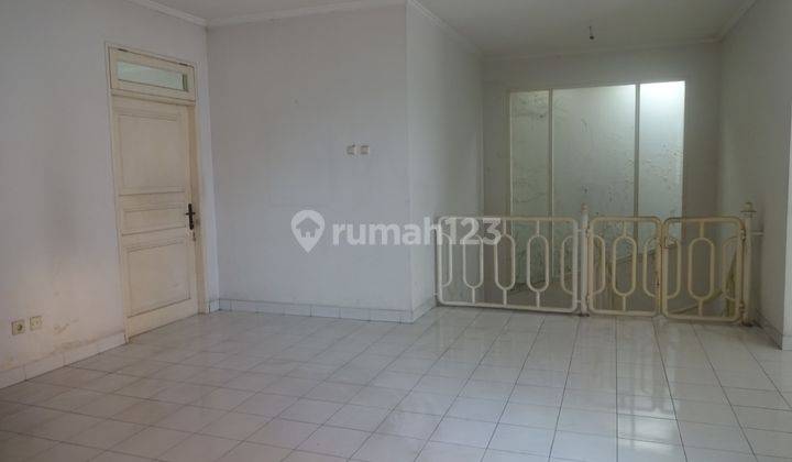 Disewa Rumah Cocok Gudang Luas 646m2 Parkiran 6 Mobil Di Menteng 2