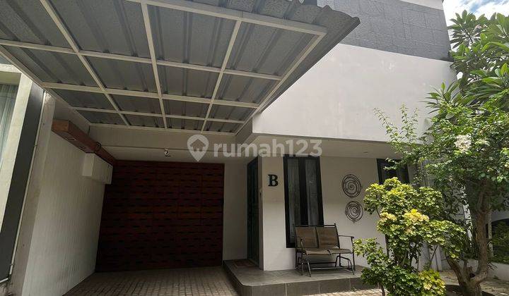 Disewa Rumah Bagus Luas 300m2 Akses Mobil di Cilandak Kemang Jaksel 1