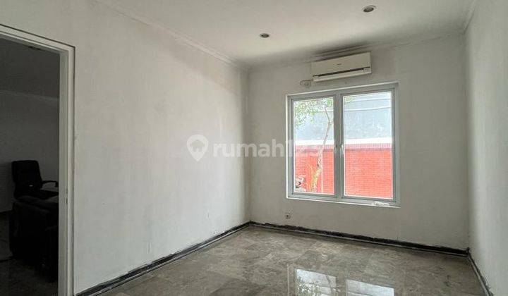 Disewa Rumah 2lt Luas 1360m2 Cocok Untuk Usaha, Kantor Atau Gudang di Menteng  2