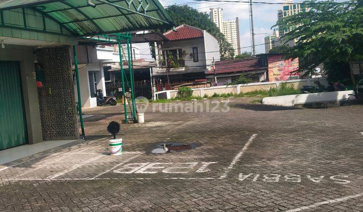 Disewa Murahh Ruko 4lt Luas 300m2 Parkiran 10mobil di Tebet Jaksel 2