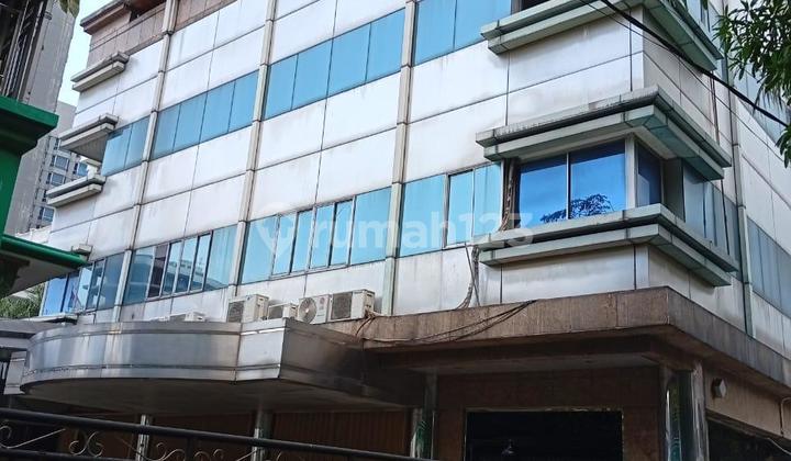 For Rent 4-Storey Building Area 1000M2 in Thamrin South Jakarta 2