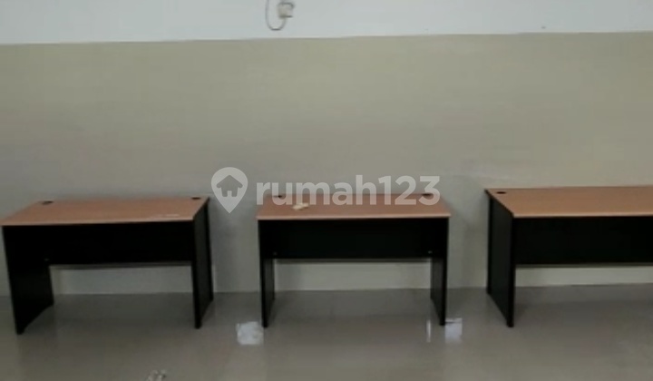 For rent warehouse and office space 55m2 near Menteng in Central Jakarta For rent warehouse and office space 55m2 near Menteng in Central Jakarta