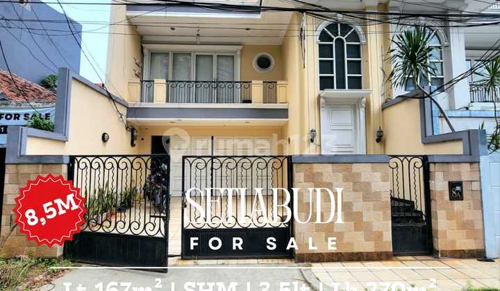 Jual BU!! Rumah 3,5lt luas 274m2 parkiran 4 mobil dekat Menteng di setiabudi