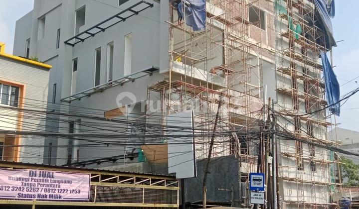 For rent: mini building suitable for business or office, 2000m2 area, spacious parking in Pondok Indah For rent: mini building suitable for business or office, 2000m2 area, spacious parking in Pondok Indah