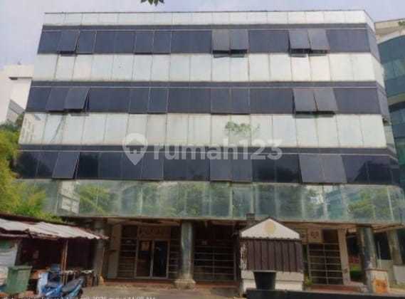 Below NJOP Building Area 2563M2 on the Side of Menteng Main Road