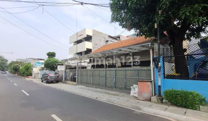 Bawah NJOP jual rumah luas 500m2 dekat Menteng jakpus 2