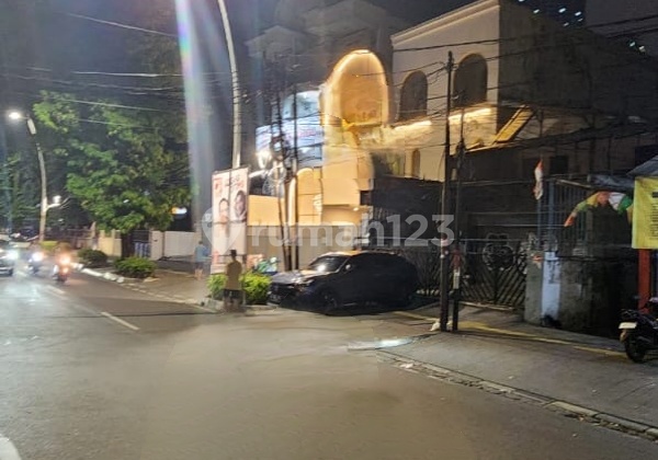 Jual cepat rumah cocok gudang luas 1000m2 di pinggir jl raya Menteng jakpus 1