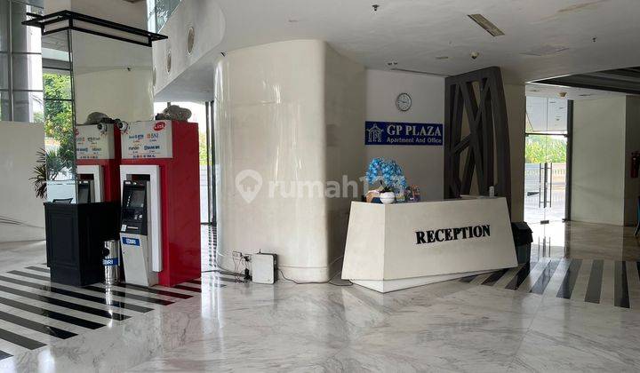 Jual ruang usaha bisa kantor luas 55m2 di gedung Slipi Palmerah jakarta barat 1