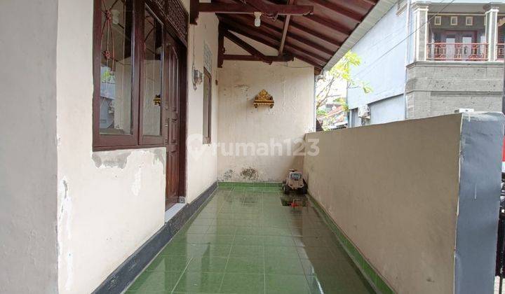 Jual rumah lantai 1 deket sekolah Taman Rama ubung 5