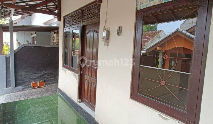 Jual rumah lantai 1 deket sekolah Taman Rama ubung 6