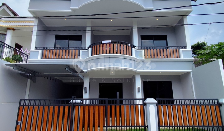 TERMURAH! Rumah Bonus Tanah 36m di BSD Griya Loka