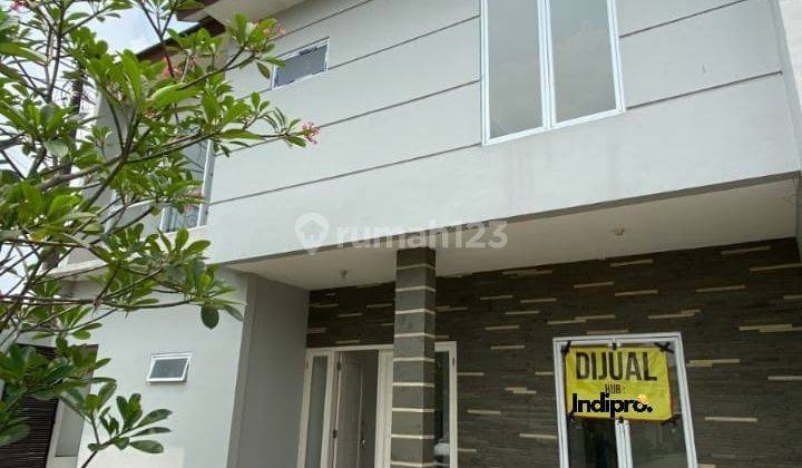 Rumah Cantik 2 Lantai SHM di Private Cluster Ciater Bsd 1