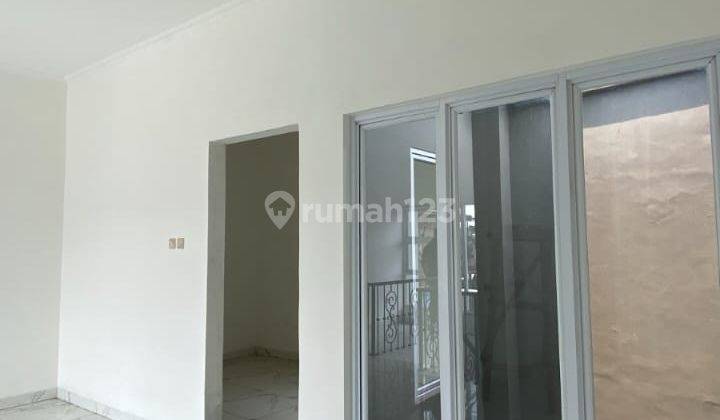 Rumah Cantik 2 Lantai SHM di Private Cluster Ciater Bsd 2