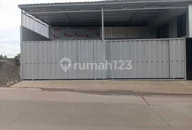 Cheap! Large Warehouse Rental 255sqm in BSD Sampora, Near Serbaraja Toll Road