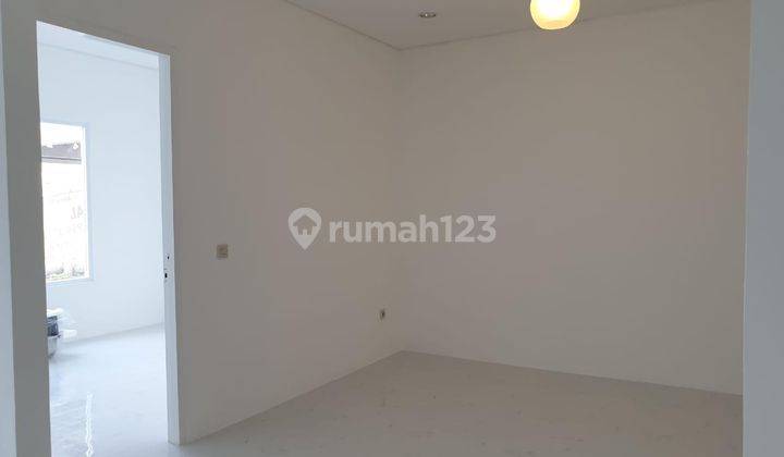 Rumah Rapi Cantik Full Renovasi Siap Huni di Karawaci Tangerang 2