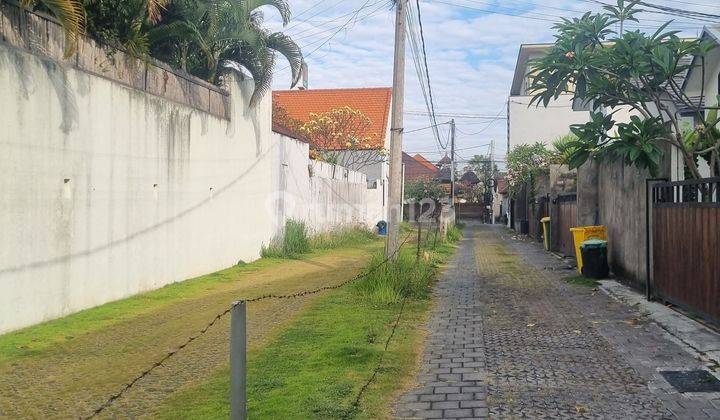 RARE FREEHOLD PLOT FOR SALE IN THE HEART OF UMALAS BUMBAK 1