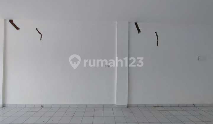 For Rent 4-Story Shop House in Pajajaran 2