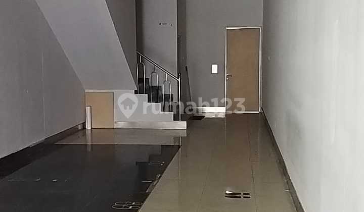 For Rent Shop House in Commercial Area 2