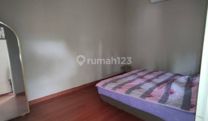 Dijual Rumah serasa Villa dekat sumarecon  1