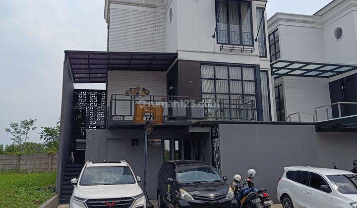 Dijual Rumah Mewah siap Huni Ada rooftop,mini studio Dan kolam renang  1