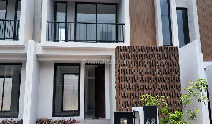 Disewakan Rumah Baru di Summarecon Bogor  1