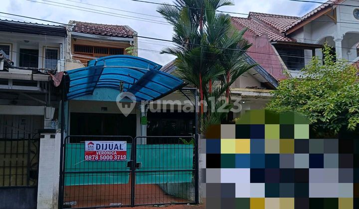 For Sale Two-Story House In Menteng Asri