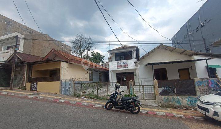 Disewakan Rumah Pinggir Jalan Cocok Untuk Tempat Usaha Dekat Dengan Pasar Dan Pemukiman Warga  1