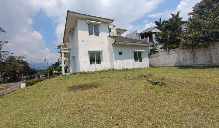 Dijual Cepat Rumah 2 Lantai Hoek  2