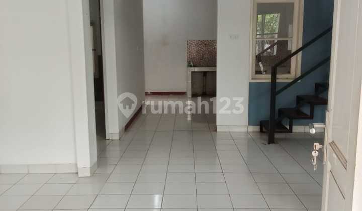 Disewakan Rumah 2 Lantai Di Bukit Bogor Raya 2