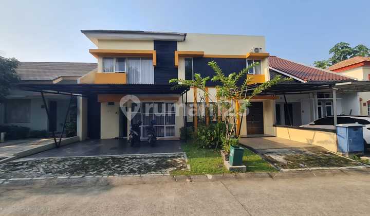 2-Story House for Rent in Sentul