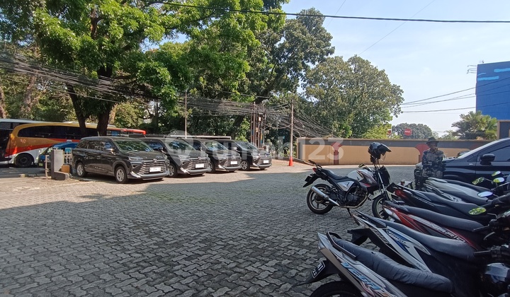Disewakan Ruko 3 Lantai Di Pajajaran  1
