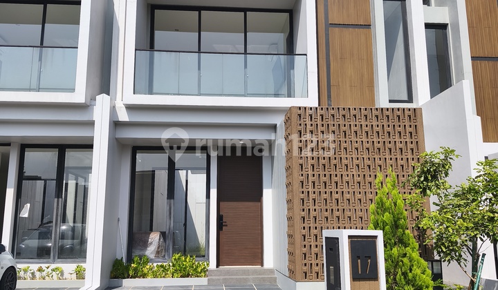 Disewakan Rumah Di Pinewood Summarecon Semi Furnish 1