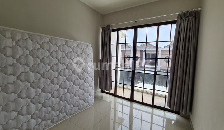 FOR RENT HOUSE GREEN LAKE CITY CLUSTER EAST ASIA 6X15 FOR RENT HOUSE GREEN LAKE CITY CLUSTER EAST ASIA 6X15