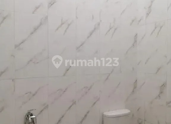 JUAL RUMAH DALAM KOMPLEK MENTARI SETIA BUDI 2
