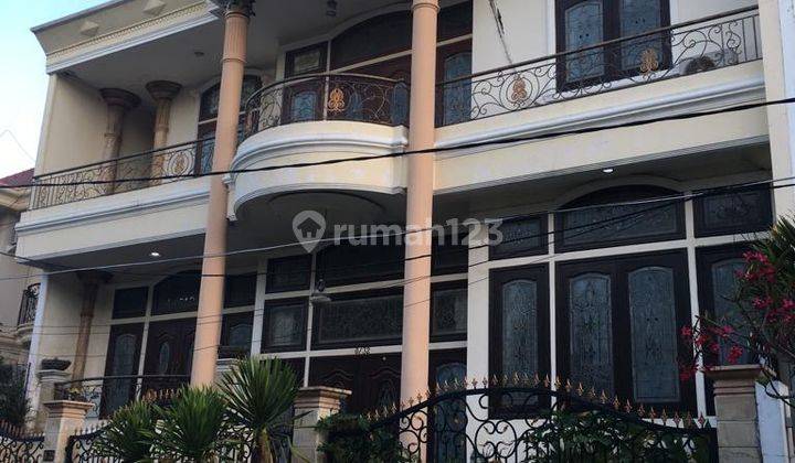 Dijual Rumah Full Furnish di Darmo Hill  1