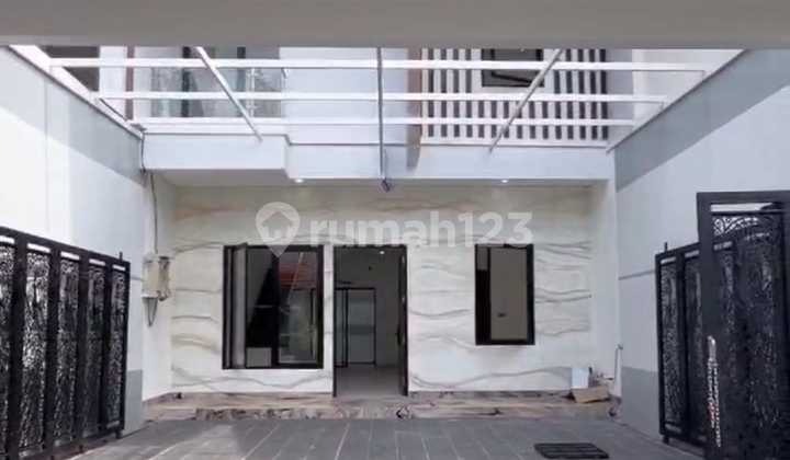 Dijual New 1 Unit Rumah 2 Lantai di Darmo Permai Surabaya 1