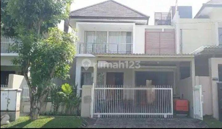 Dijual Cepat Rumah 2 Lantai Full Furnish di Graha Family  1