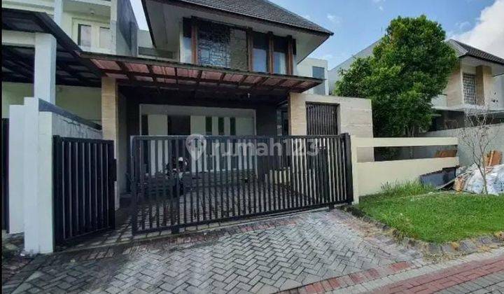 Dijual Rumah 2 Lantai Minimalis di Graha Family Surabaya 1