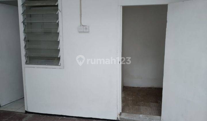 Disewakan Rumah 1 Lantai di Wisma Permai  2