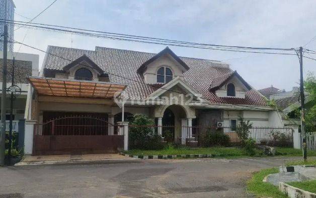 Dijual disewakan Rumah Full Furnish di Dharmahusada 1