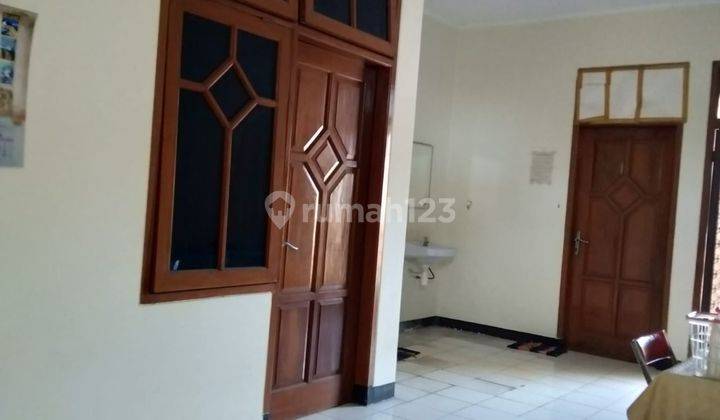 Dijual Rumah SHM 2 Lantai di Darmo Surabaya 2