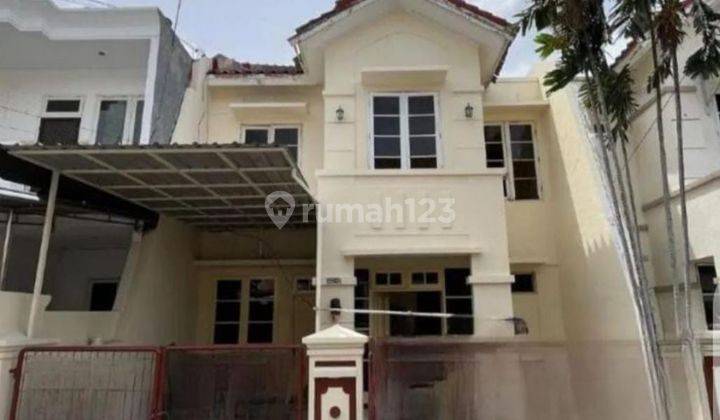 Dijual Rumah 2 Lantai di Dharmahusada 1