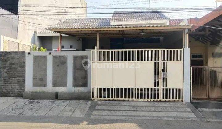 Dijual Rumah Semi Furnish di Darmo Surabaya 1