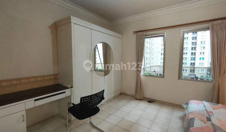 Apartemen Mediterania 3 Kamar Tidur Sudah Renovasi Furnished Murah Dekat Neo Soho Central Park  2