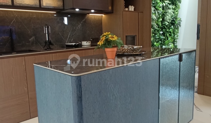 Rumah Luxury Di Komplek Elit Lynn Parc Kawasan Landmark Bima 2