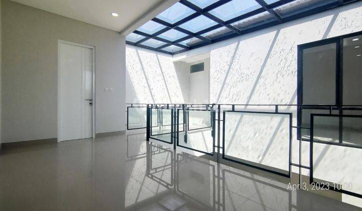 Rumah Baru Modern Minimalis di Taman Holis Indah Kopo