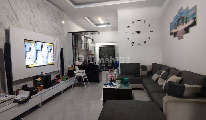 Rumah 2 Lantai Furnished Lux Di Cluster Mekar Wangi  1