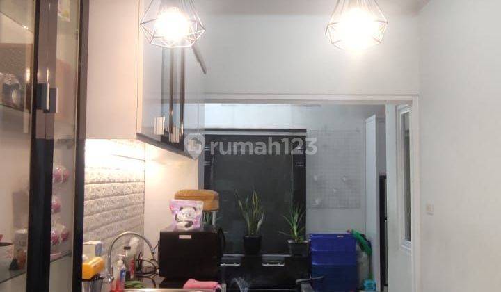 Rumah 2 Lantai Furnished Lux Di Cluster Mekar Wangi  2