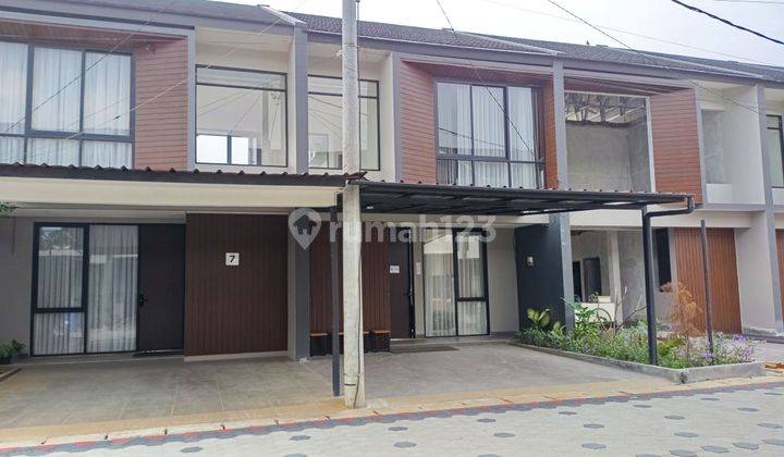 Townhouse Minimalis Luxury dekat Mekarwangi Bandung 1