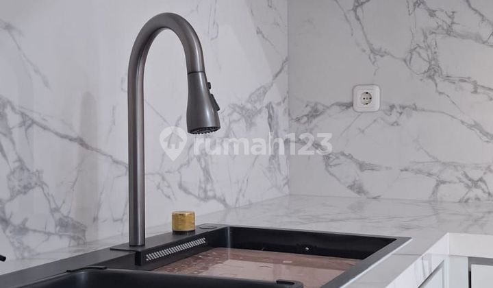 New Luxury House In Elite Singgasana Complex 2